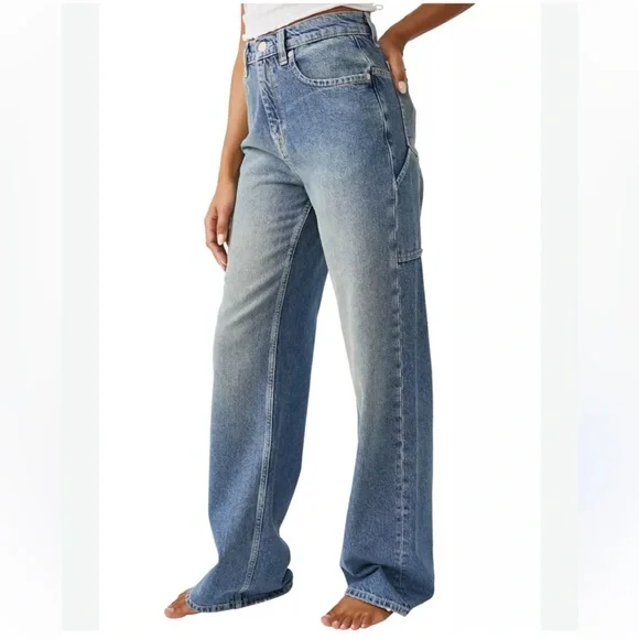 WE THE FREE Baggy High Rise Jeans Medium Wash Size 29 - Picture 4 of 10